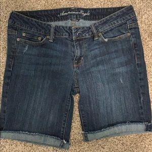 American Eagle Live your life jean shorts size 10